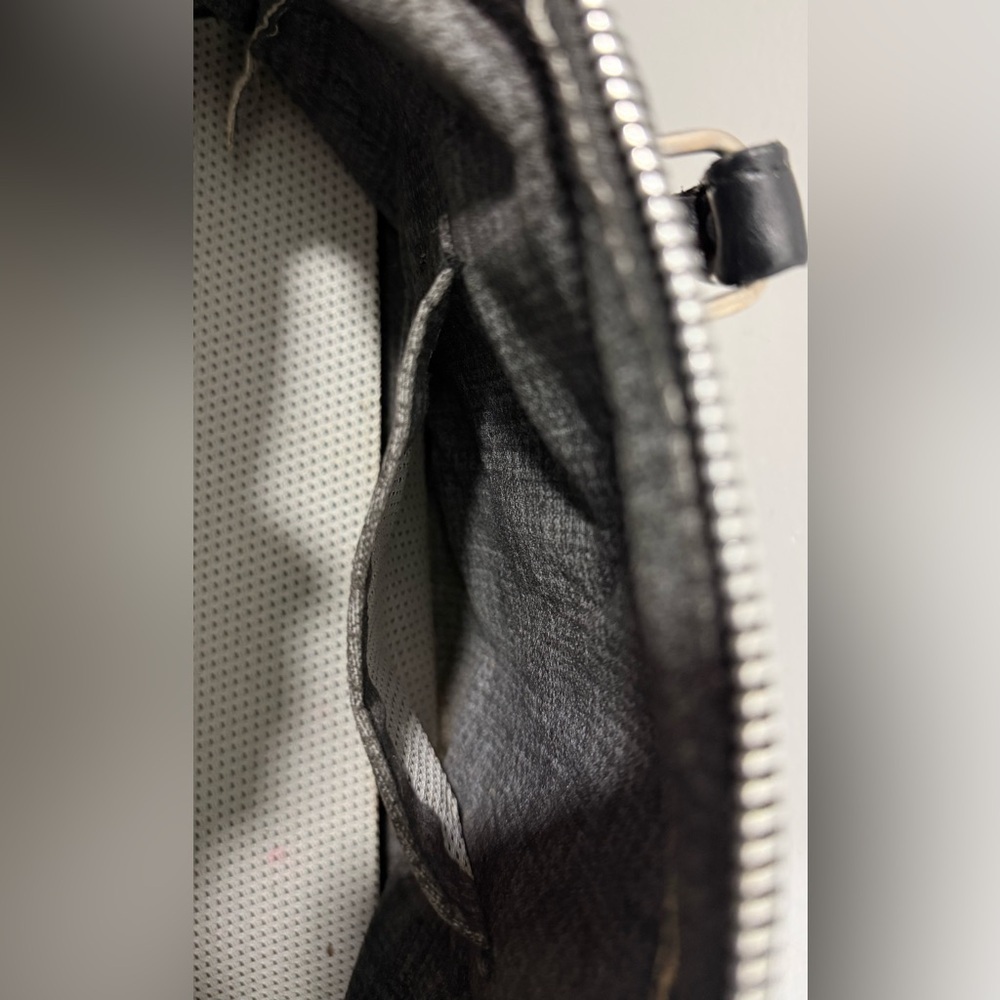 Black Leather Women’s Bag - Picture 15 of 16